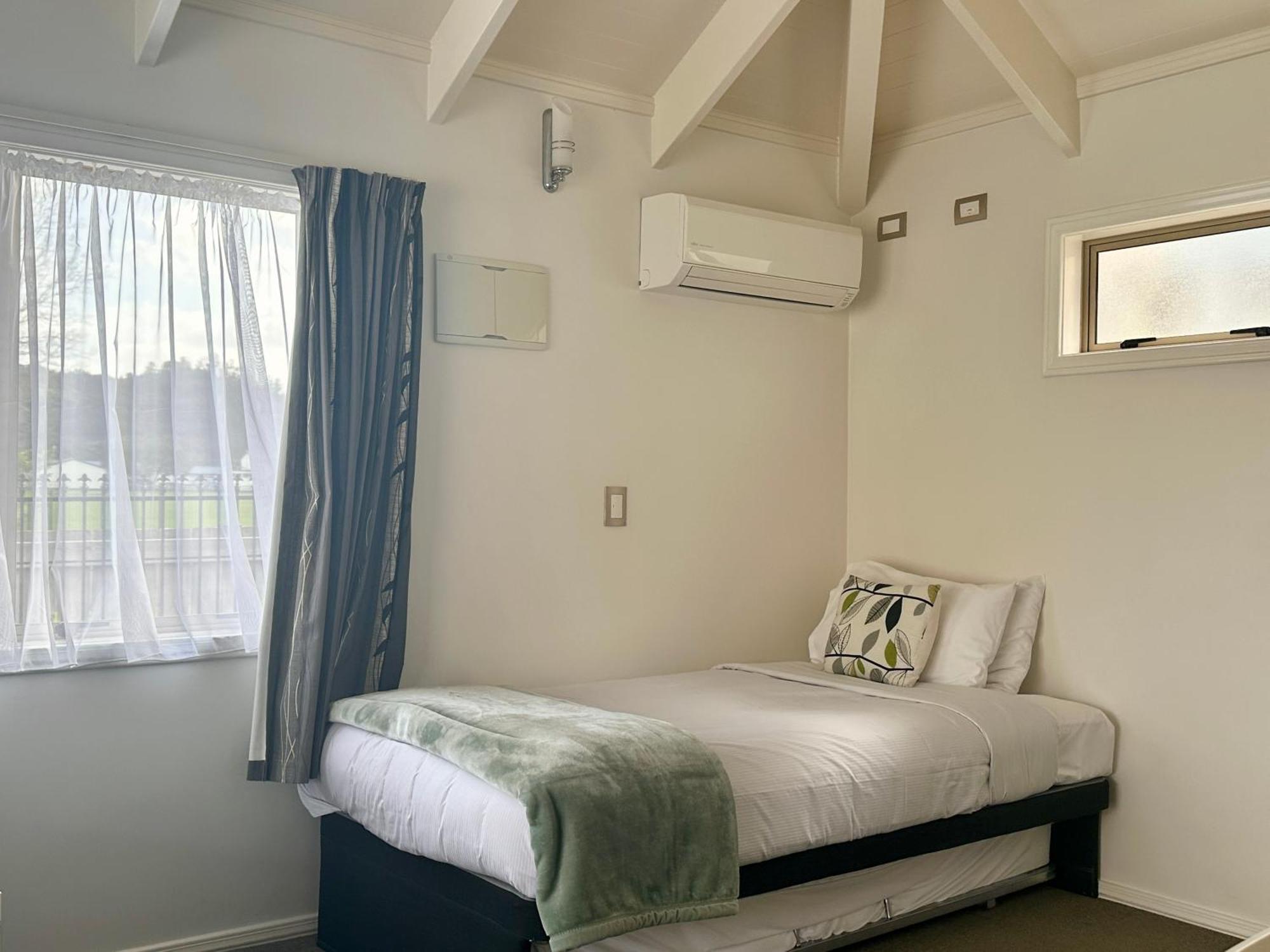The Olive Motel Coromandel Экстерьер фото