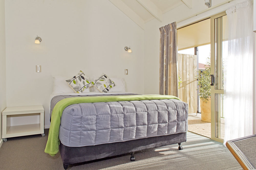 The Olive Motel Coromandel Экстерьер фото